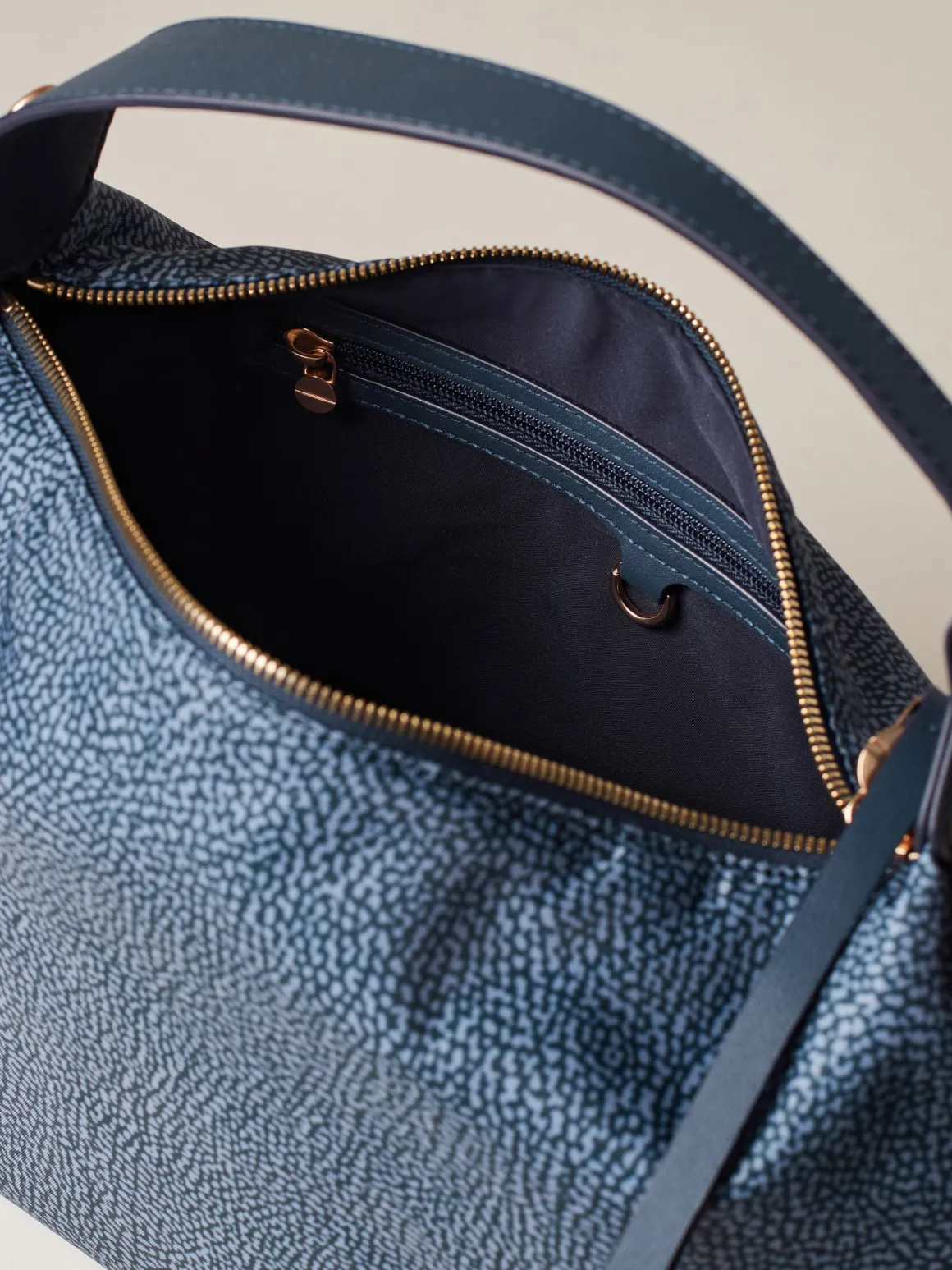 PRIVE BORSA HOBO MEDIUM